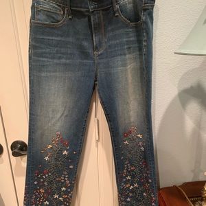 Jeans never worn 31”waist 40”hips length34